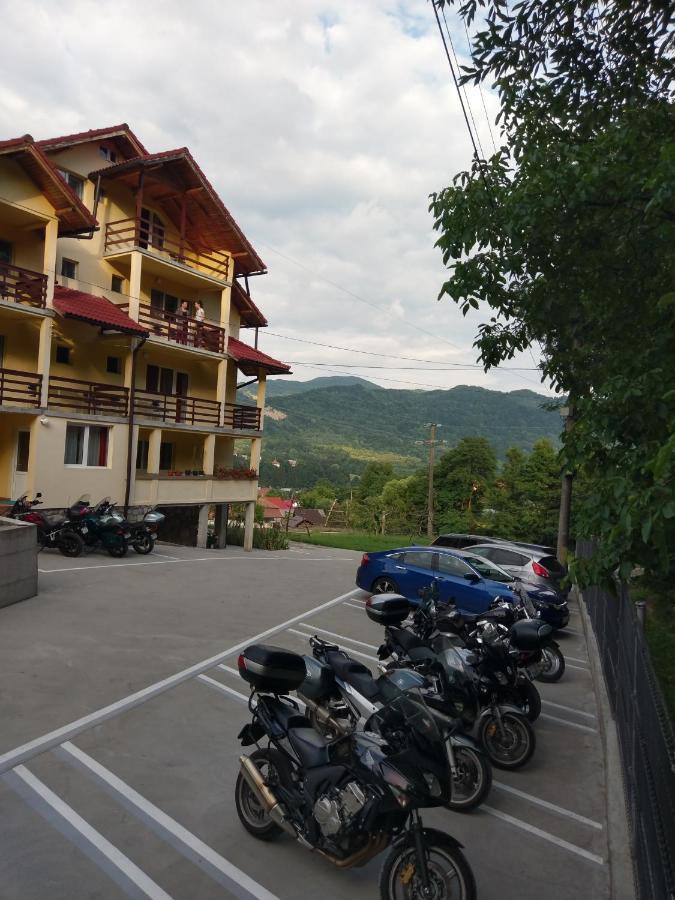 Pensiunea Tiuta Hotel Corbeni Bagian luar foto